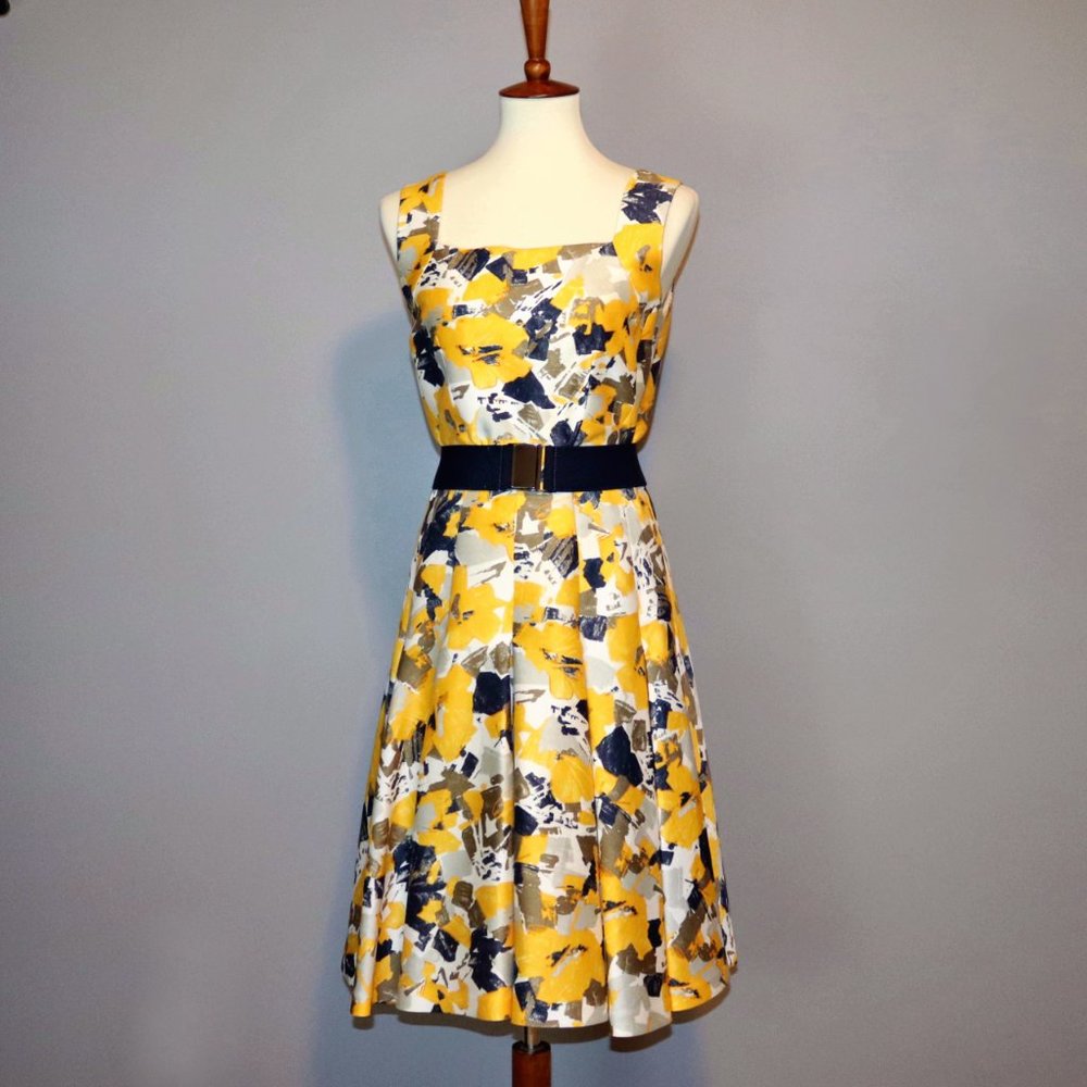 Oscar De La Renta Sz 6 Dress with Medium Belt Yellow & Navy Floral Square A Line